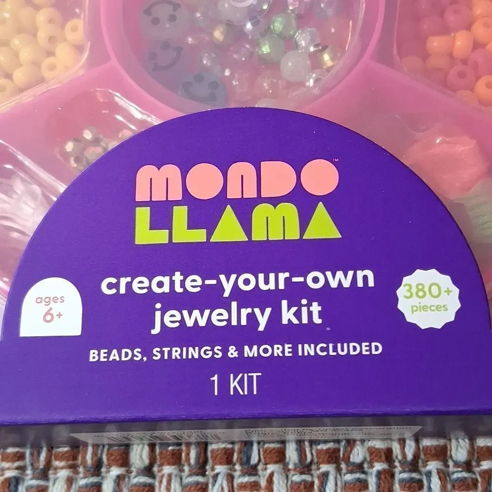 2 DYI Bracelet Mondo Llama Jewelry Kit with Beads 380 Pieces New